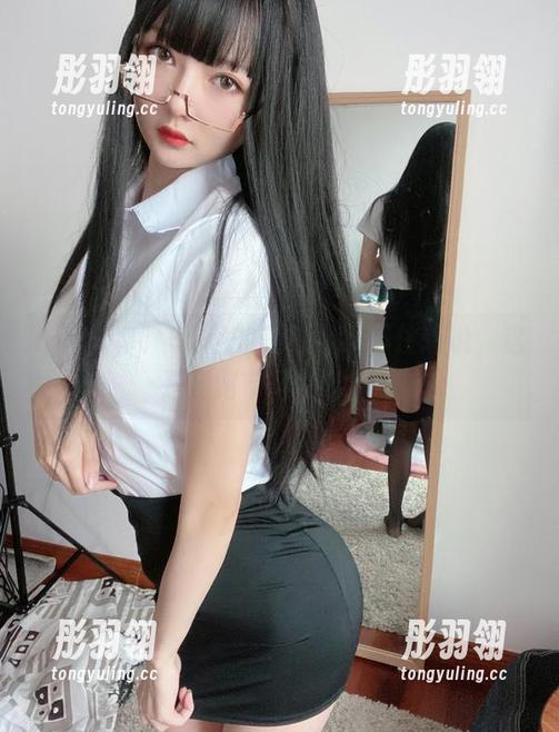 作品分享：51酱的美脚，忍不住想说，这是走路带风的节奏！