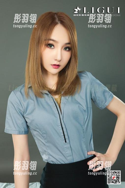 Ligui丽柜 - 从凉儿到学妹，作品集里藏着的奇怪真相！