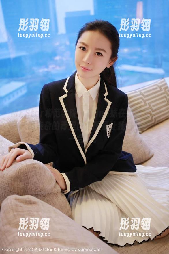 MFStar模范学院 - Hana妹在校服里：图片间夹杂的青涩回忆顺便让我白日梦了一会儿。