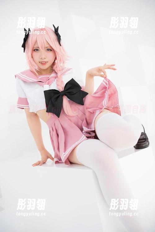 挑战传统！Tomiko(とみこ)的私服自撮写真大不同
