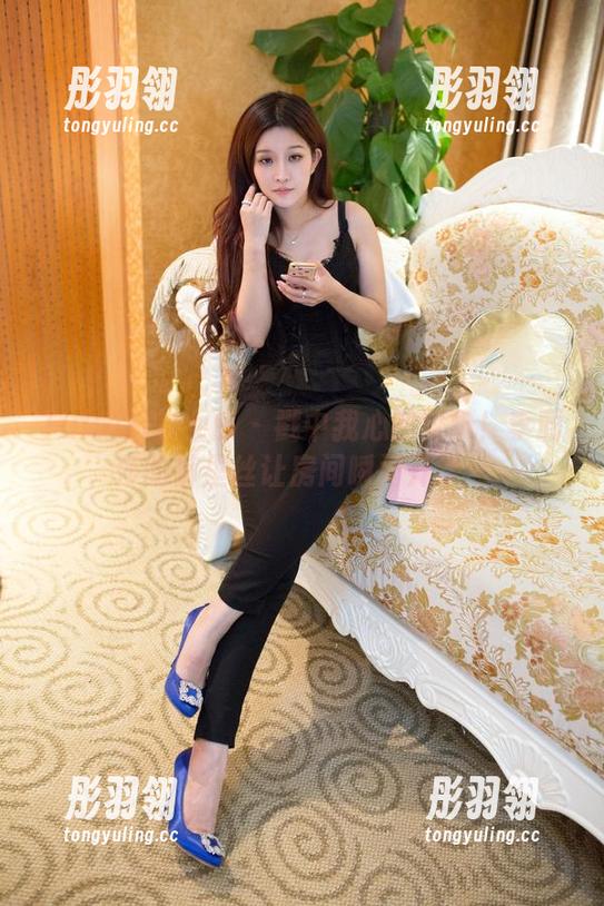 TuiGirl推女郎 - 戳中我心的壁纸！李丽莎的裤里丝让房间瞬间升华～