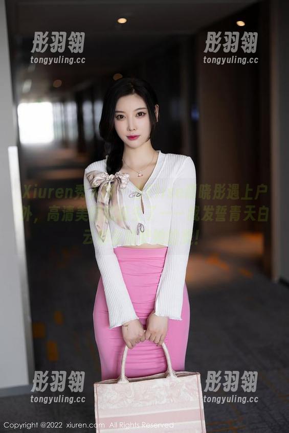Xiuren秀人网 - 当Elise谭晓彤遇上户外，高清美图就诞生了——我发誓青天白云都会嫉妒她的美！