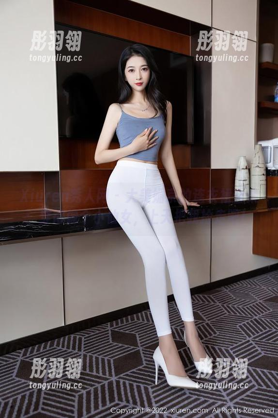 Xiuren秀人网 - 大美媚京的连衣裙合集：穿得像个小仙女，上天把我捡走吧！