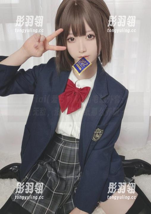 asagiriai(爱ちゃん)的毛绒外套：原图虽无敌，没想到壁纸那么养眼…