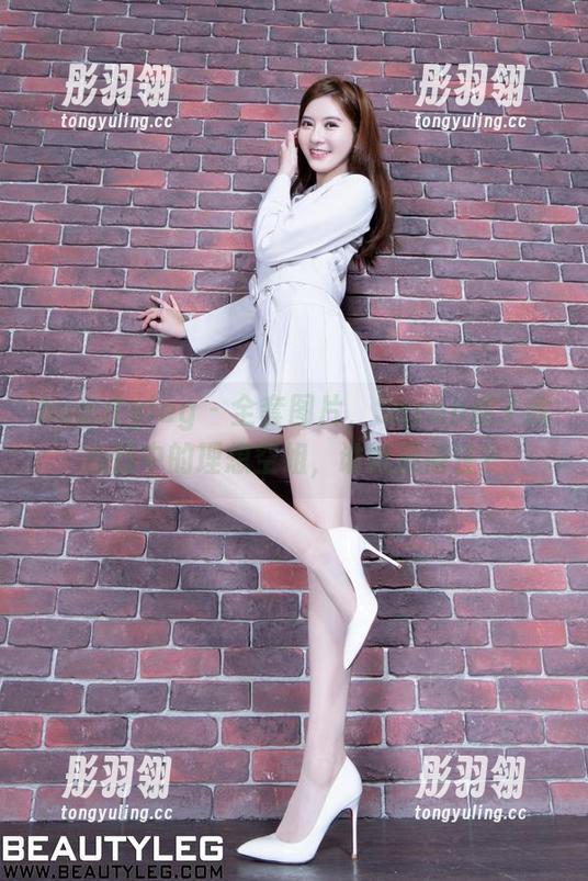beautyleg-Sarah beautyleg - 全套图片,Sarah成了我心目中的理想空姐,谁能顶得住?