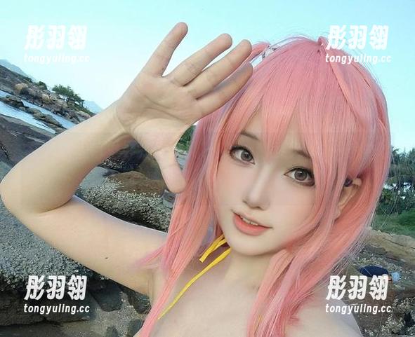 在齐全图包里寻找“定义”的女仆角色，非一般的七七娜娜子，平平无奇？