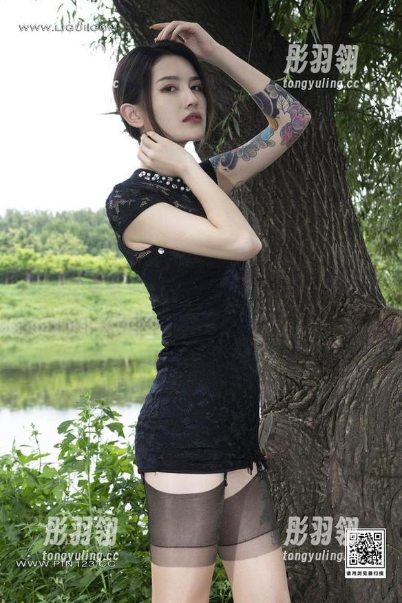丽柜 - 蕊蕊在芳郊的美图精选，安静得像是悄悄盛开的花朵…