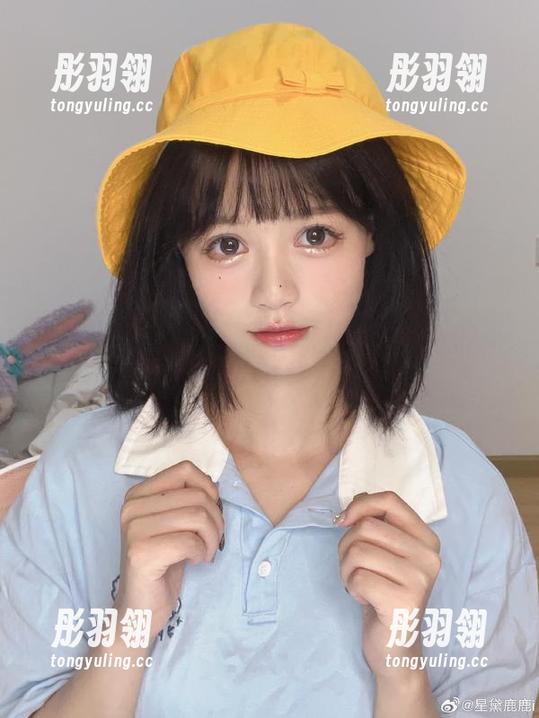 千反田鹿子用全套英梨梨皮衣把春天的感觉抛到了九霄云外！