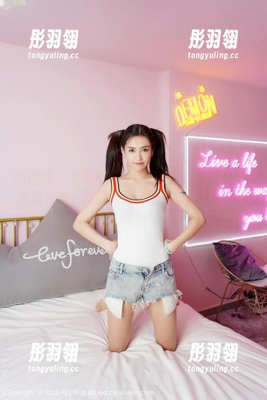 嗲囡囡 - 突发奇想：施忆佳KITTY裤里丝的新光景，原图跟更新的想法到底有多不同？