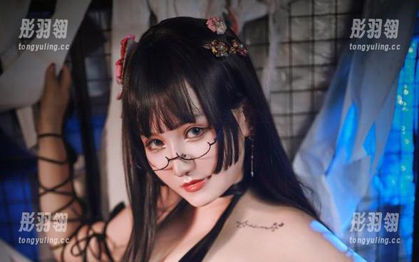 惠乃果泳装自拍：夏鸽鸽不想起床你当这是生死笔记吗？看原图和图册里的表情！