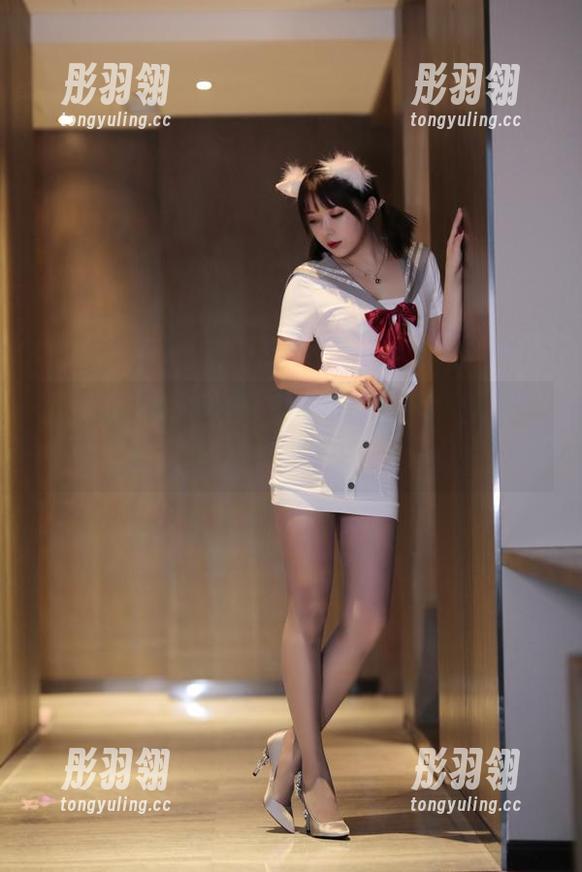 小女巫露娜用烟影勾勒出的画面，这次的合集有点意思。
