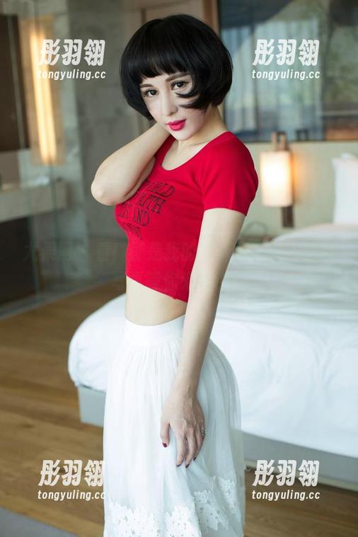 尤果网 - 看！那是我的学妹杨漫妮，福利写真等你来解锁！