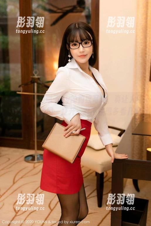尤蜜荟 - 娜娜子yy的豹纹写真，真让人停不下来，原图一打开，忍不住想多看几眼，真的是...哇。