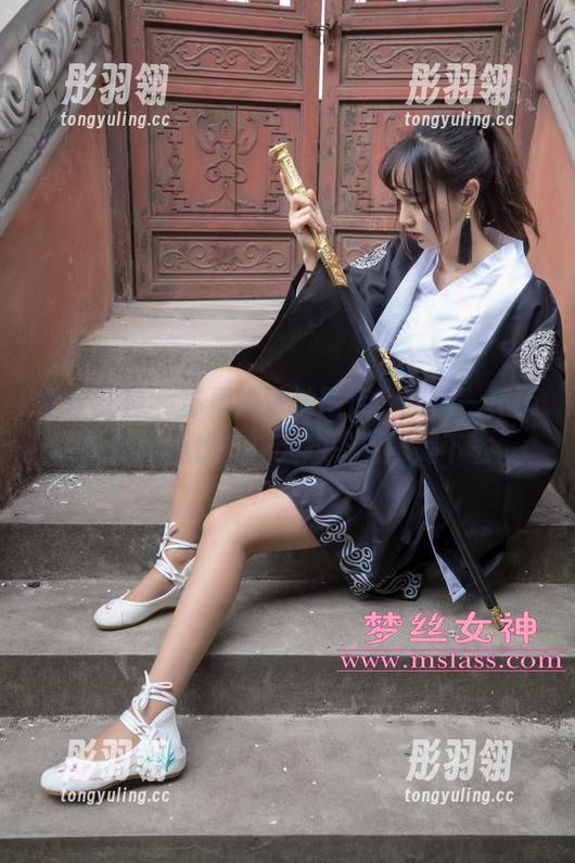 梦丝女神 - 苏柔的泳池图库，就像一杯沁人心脾的冷饮，让人想一口气喝下去。