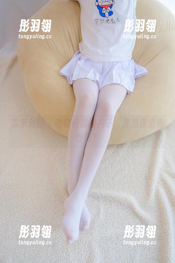 森萝财团 - 敢穿校服的卉子，是想重温青春吗？