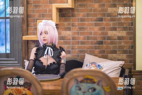 洛丽塔大哥的女仆作品：定制的替代现实，总是那么出乎意料
