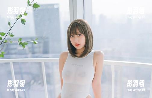浅安安的写真原图：环球之旅或许只是旅程的起点，心在路上飘啊飘！