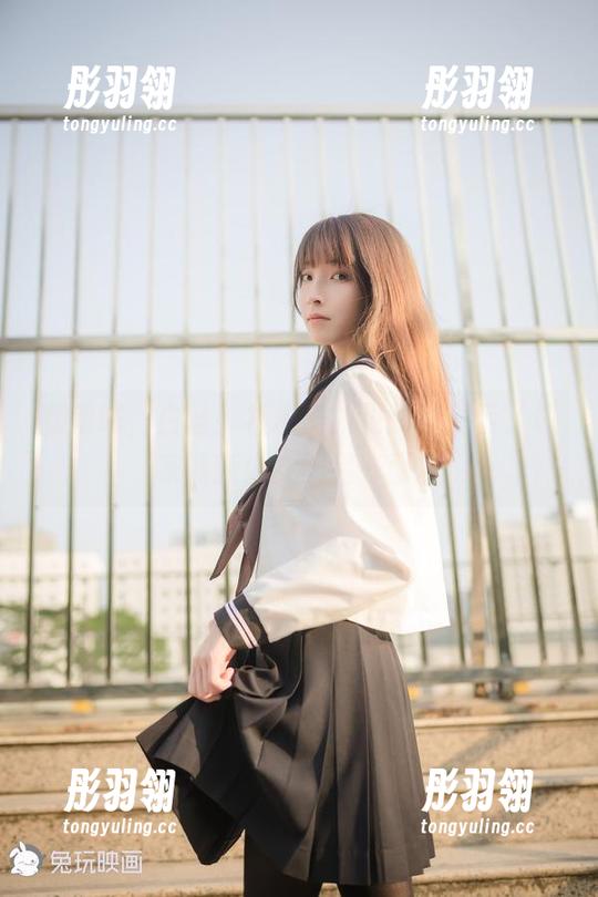 翻滚吧，白丝！祖木子的更新，展示了邻家清新少女的另一面。