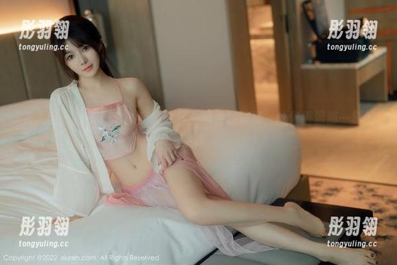 秀人网 - 柚子178的资源分享：黑色写真集，让你重温那一刻的惊艳。