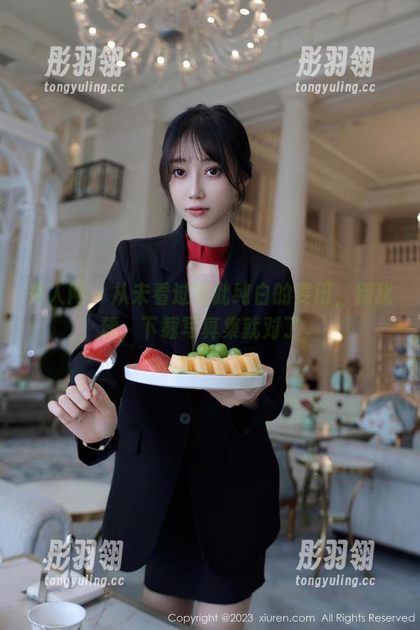 秀人网 - 从未看过如此纯白的麦田，别犹豫，下载写真集就对了。