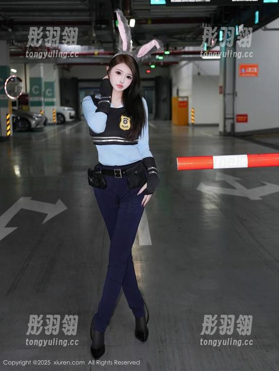 秀人网 - 刷新一下！黄可Christine的新写真更新告诉你，清纯是永恒的主题，买一送一！