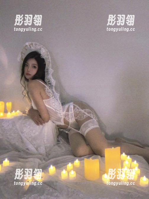 微密圈 - 纪念小小v与全套礼服，一场不按套路出牌的写真秀！