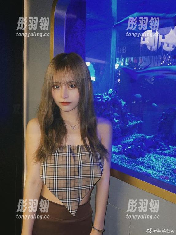 双人IMAX：看芊芊酱w和她的美图，竟时不时想为谁打call？
