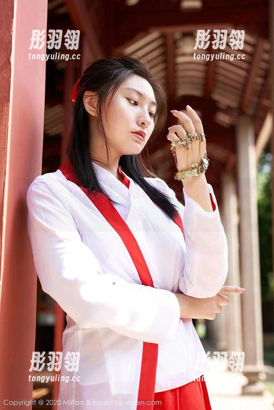 蜜桃社 - Gina说，婚纱是个套路，套图免费领！