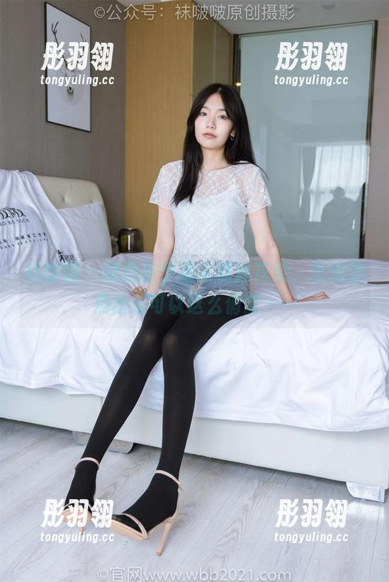 袜啵啵 - 精选稚予波点黑丝花絮，没想到黑丝还可以这么俏皮……