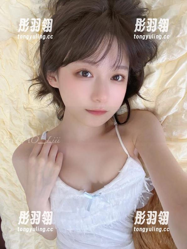 迷之呆梨的职业装精选，我觉得这才是未来职场的新风尚！