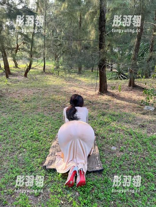 微密圈 - 迷人的五姨太的职业装套图更新，瞧瞧我这身打扮，职场不止是严肃哦！