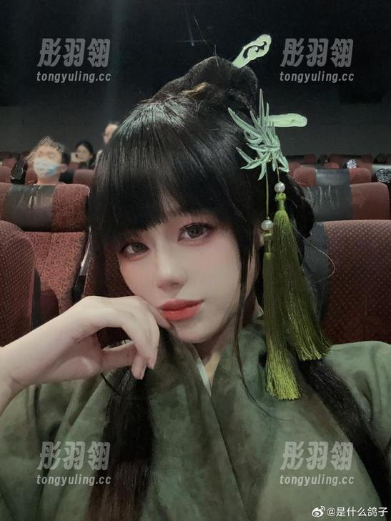 阿九从不咕咕 穿上阿九从不咕咕的剑圣写真,立马图包加持,其他人只能默默羡慕。