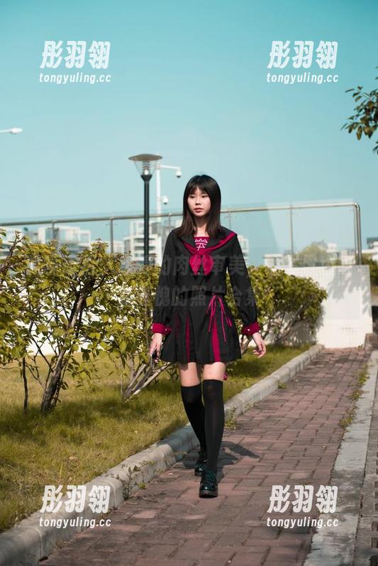 魔镜街拍 - 婷婷的肉丝审美，让寒风也感到羞愧的照片合集
